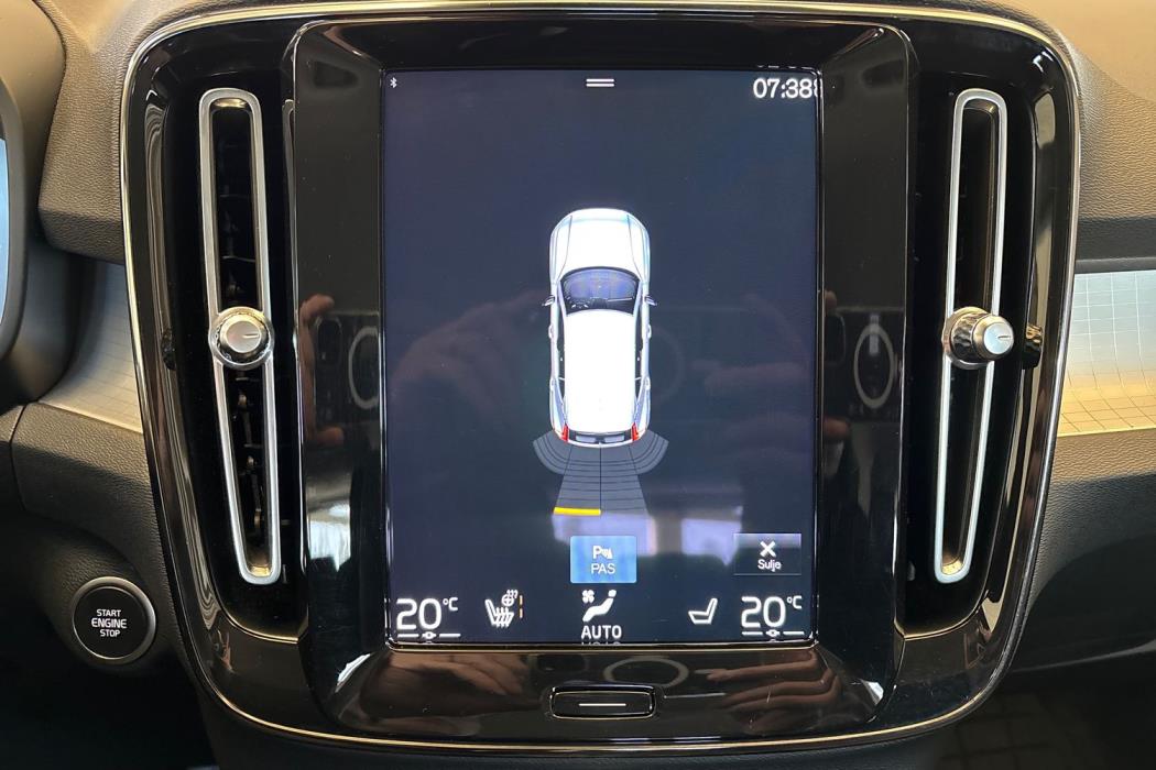 Volvo XC40 2021