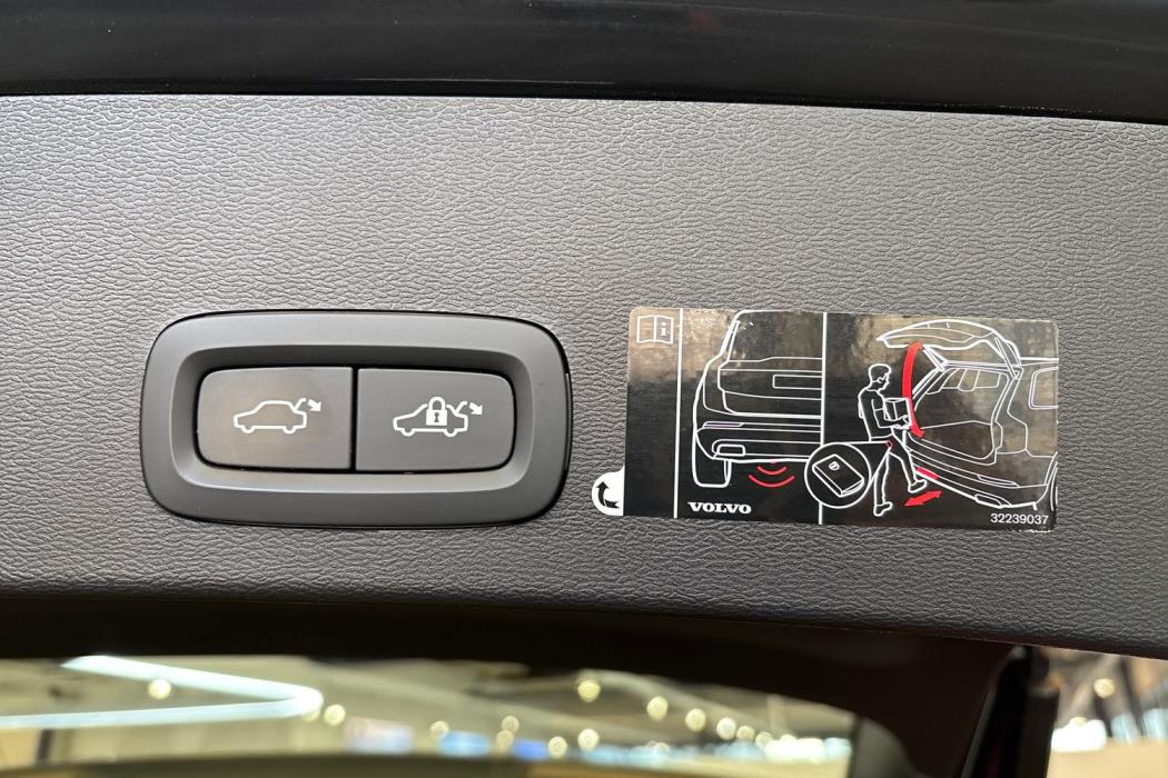 Volvo XC40 2021