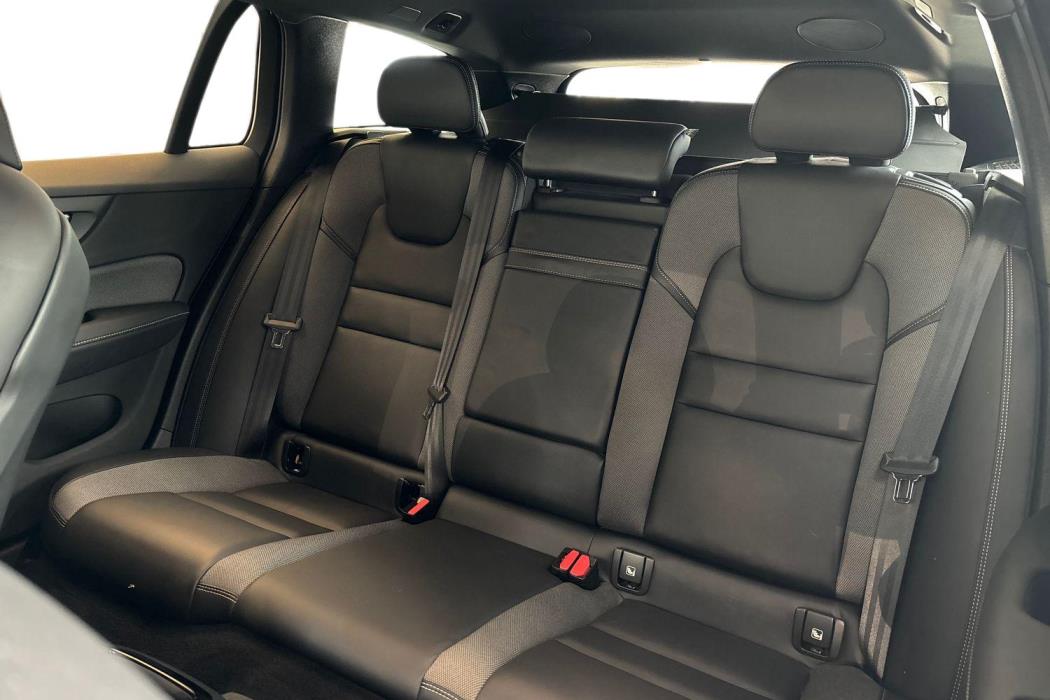 Volvo V60 2021