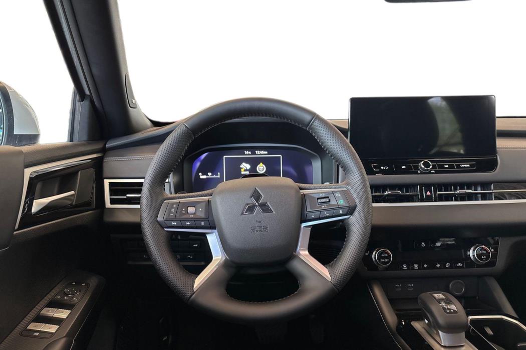 Mitsubishi Outlander 2026