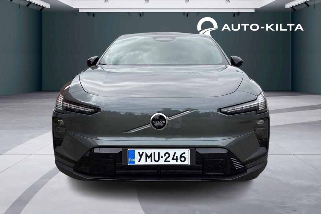 Volvo EX60 2026