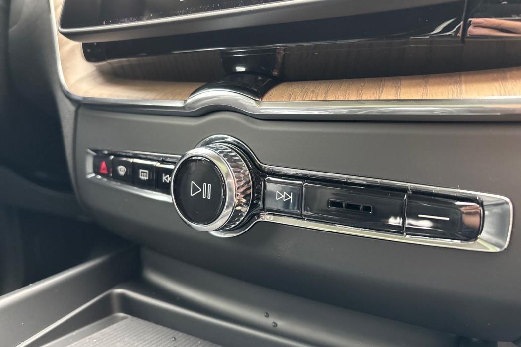 Volvo XC60 2026