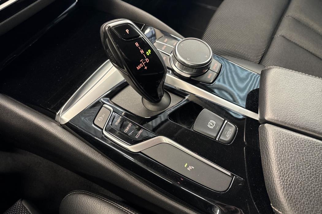 BMW 520 2019
