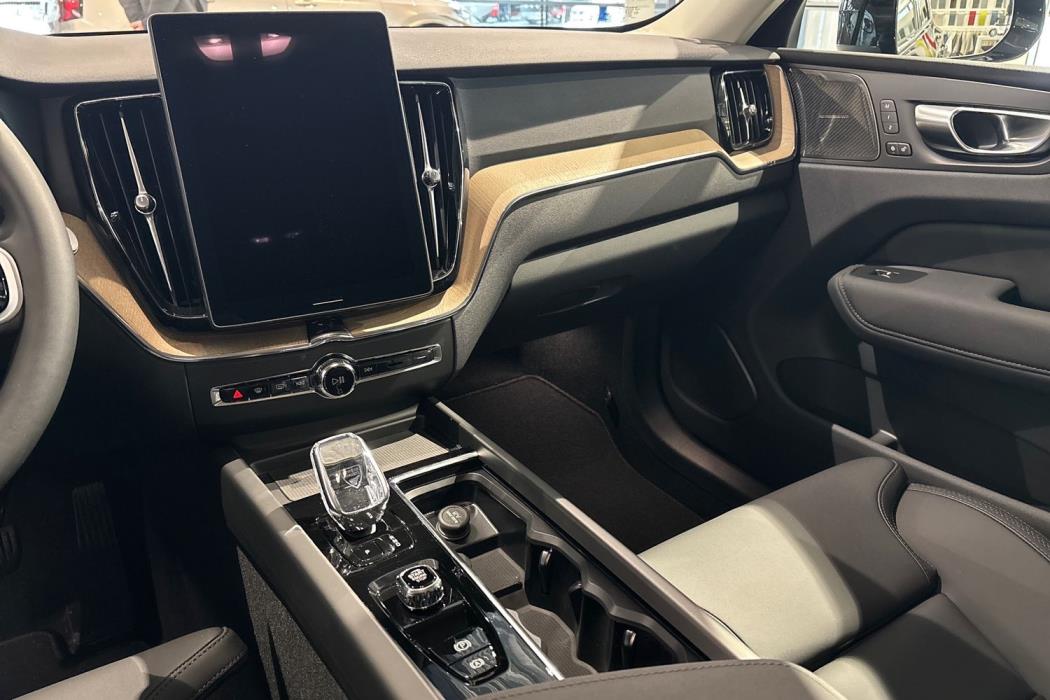 Volvo XC60 2026