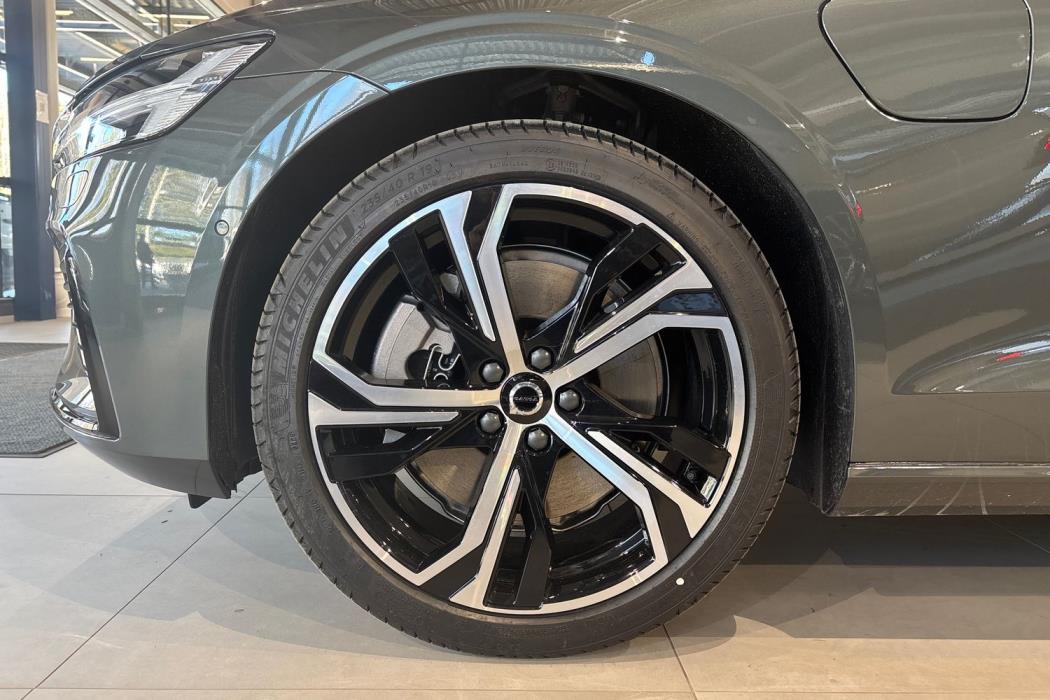 Volvo V60 2026