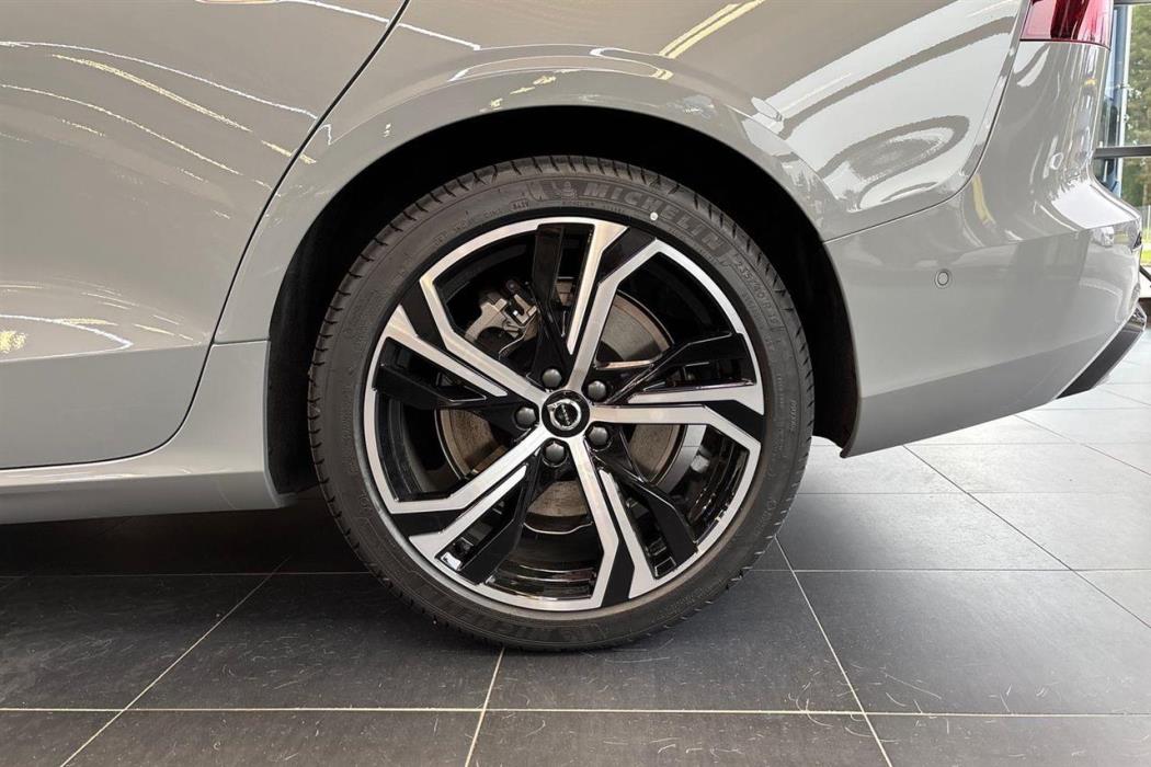 Volvo V60 2026