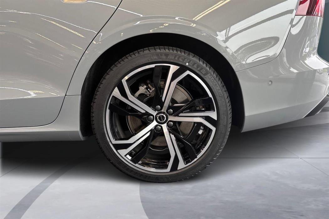 Volvo V60 2026