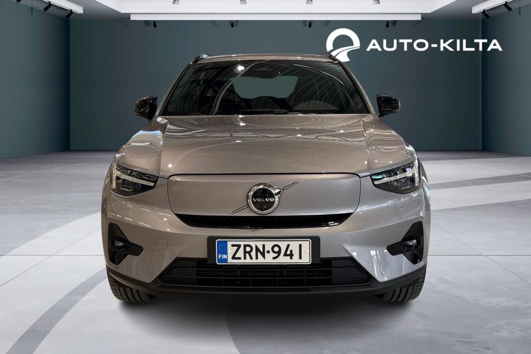 Volvo EX40 2026