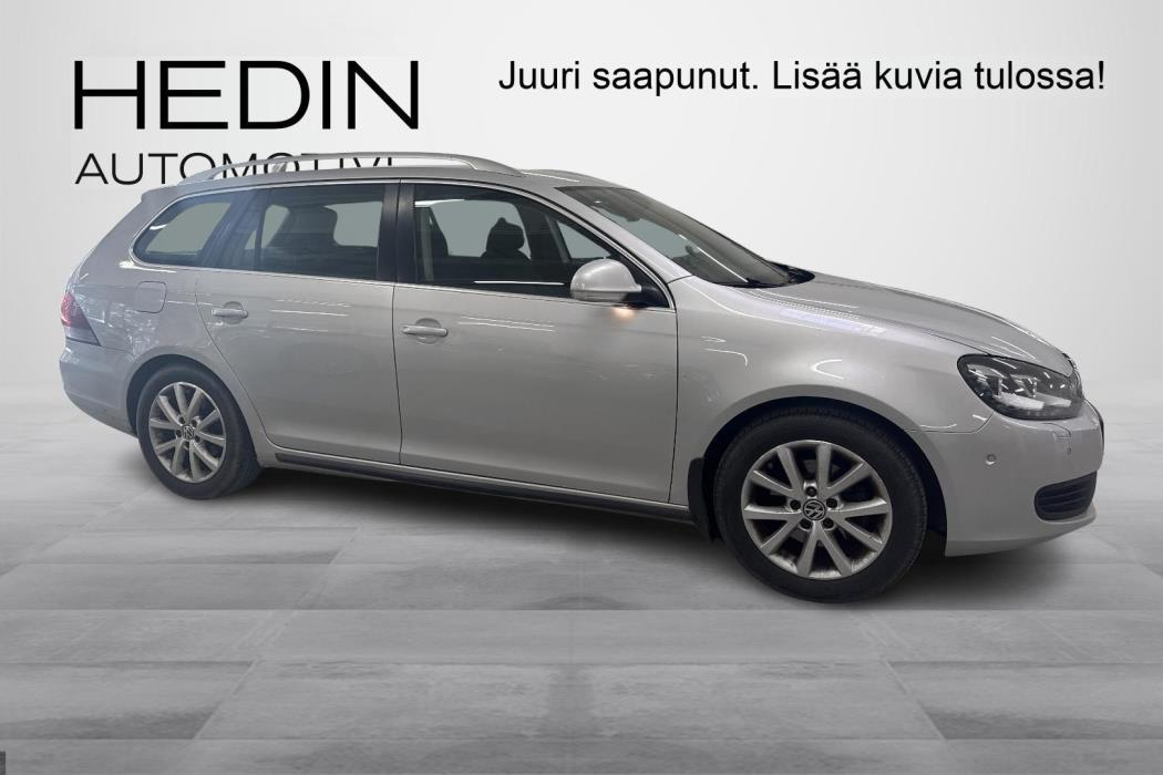 VOLKSWAGEN GOLF 2012