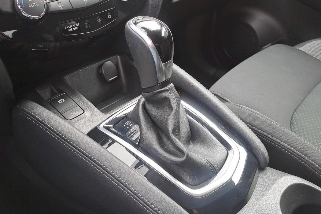 NISSAN Qashqai 2020