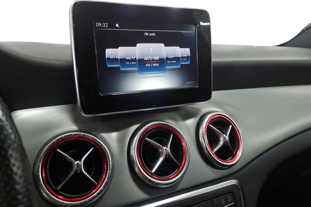 Mercedes-Benz CLA 2015