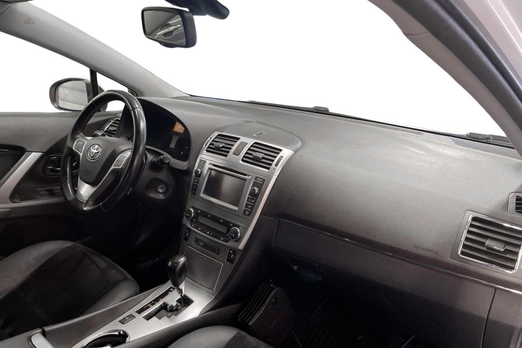 TOYOTA AVENSIS 2013
