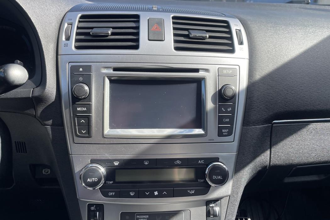 TOYOTA AVENSIS 2013
