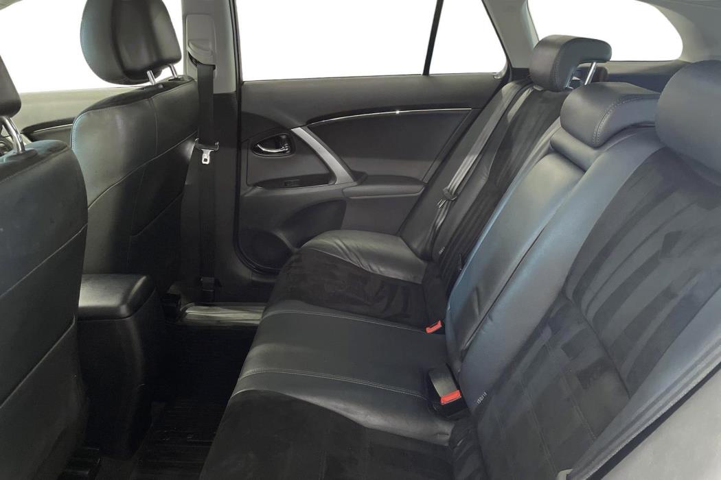 TOYOTA AVENSIS 2013