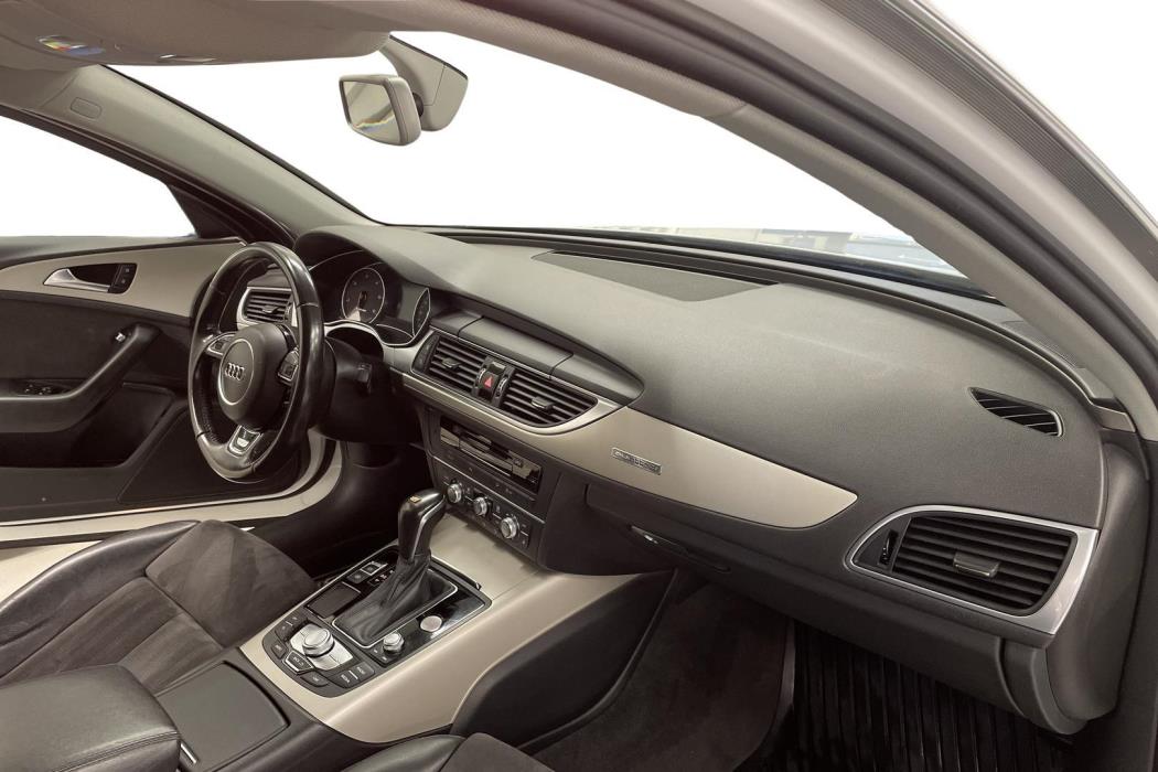 Audi A6 allroad quattro 2016