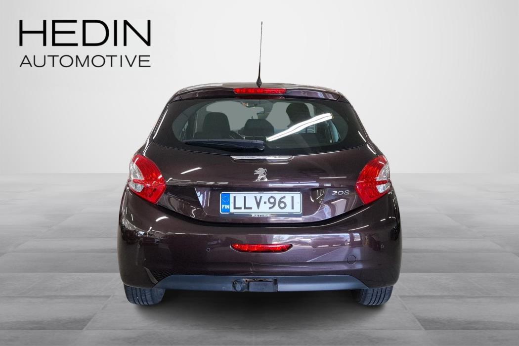 PEUGEOT 208 2013