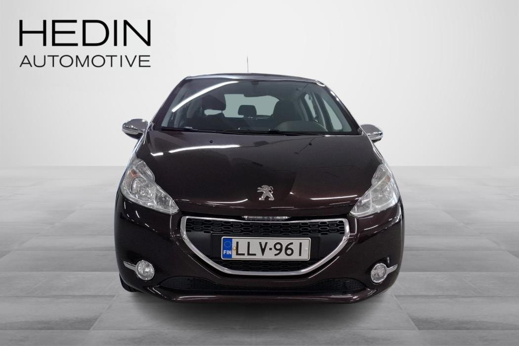 PEUGEOT 208 2013