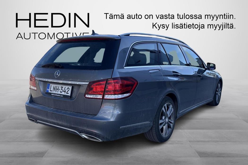 MERCEDES-BENZ E 2016
