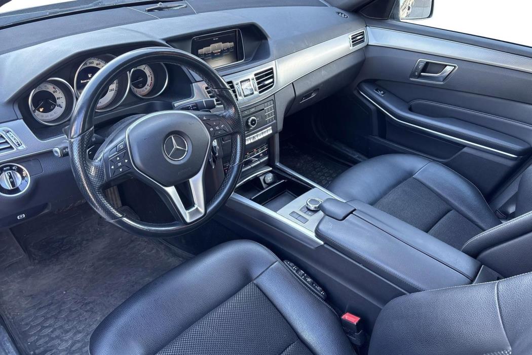 MERCEDES-BENZ E 2016