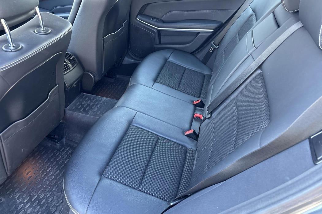 MERCEDES-BENZ E 2016