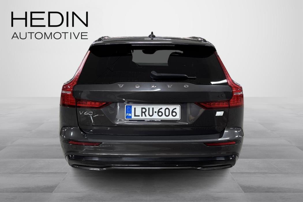 Volvo V60 2023