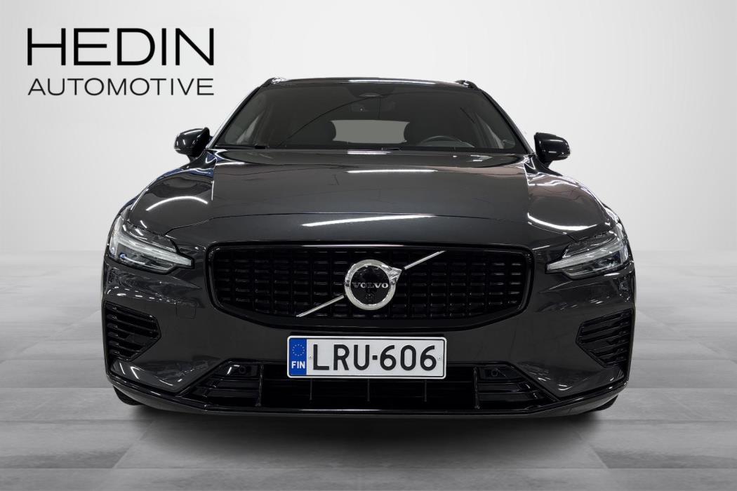 Volvo V60 2023