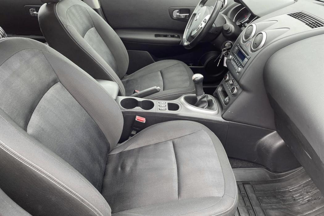 NISSAN Qashqai 2011