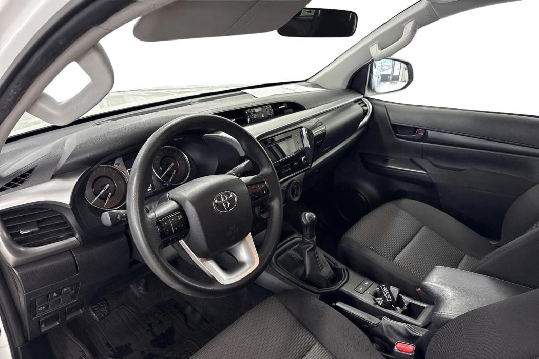 TOYOTA Hilux 2022