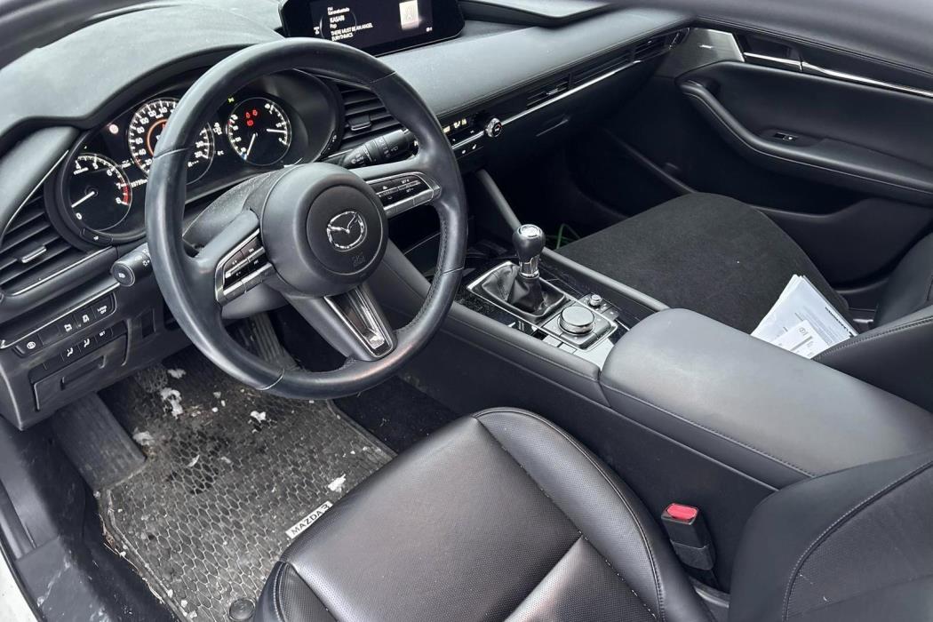 MAZDA Mazda3 2022