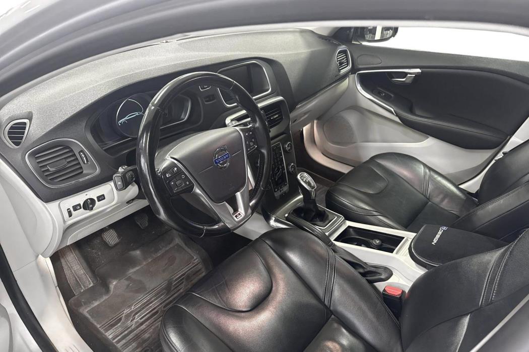 Volvo V40 2013