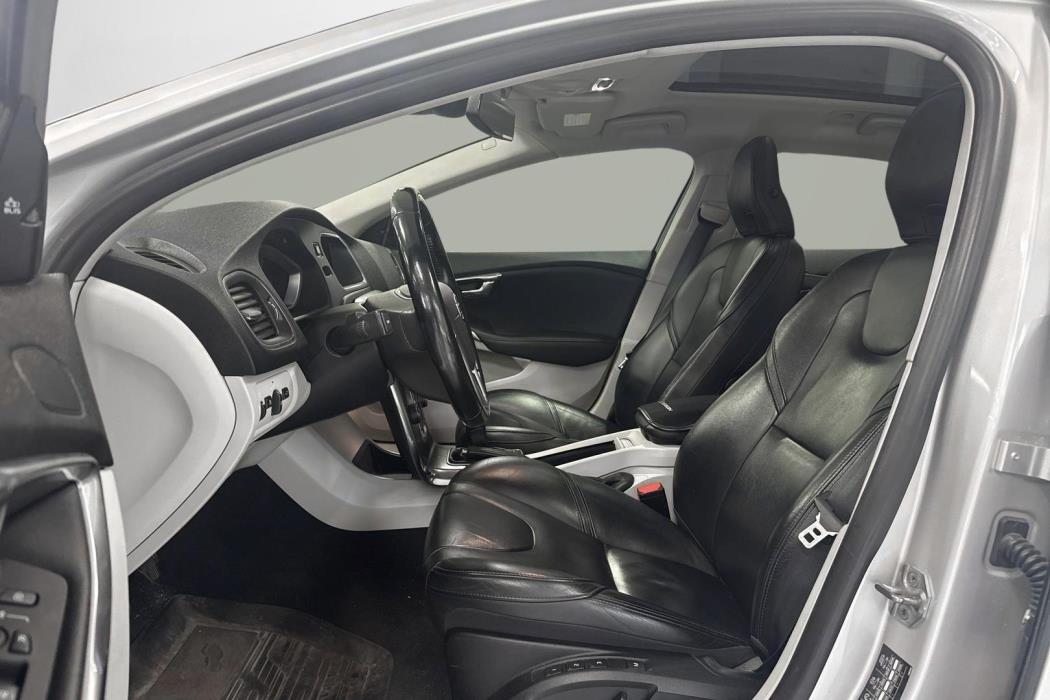 Volvo V40 2013