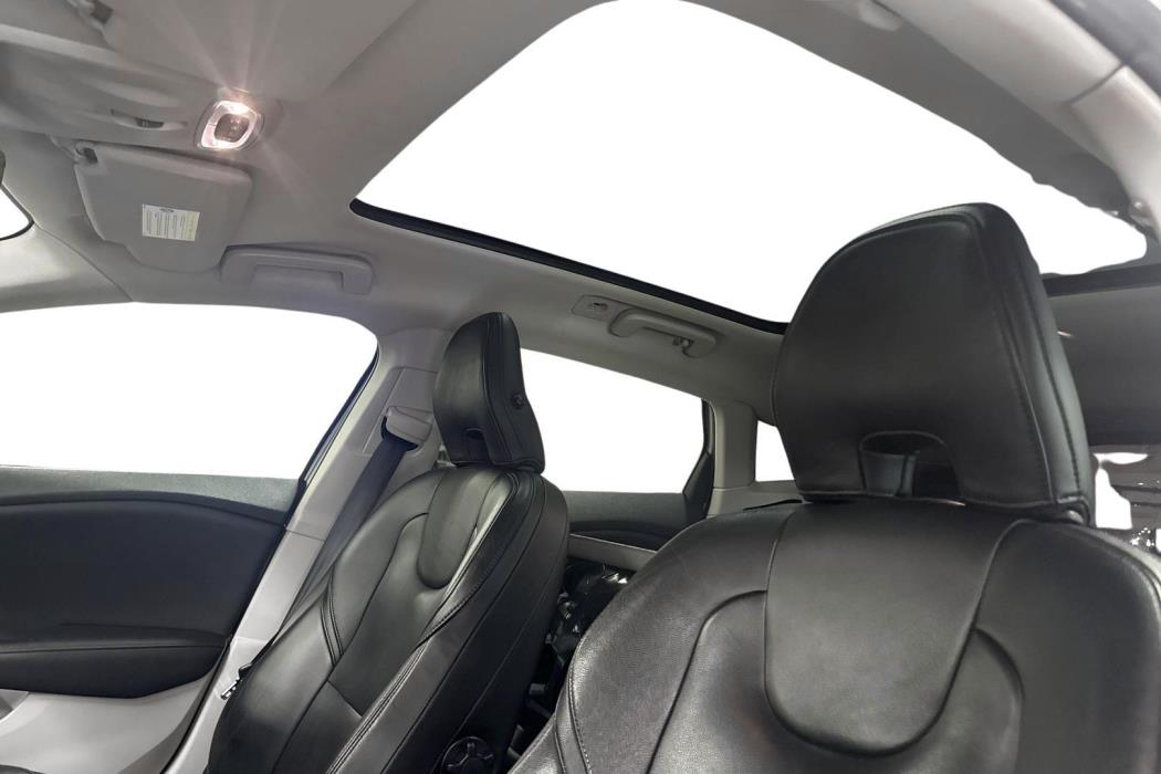 Volvo V40 2013