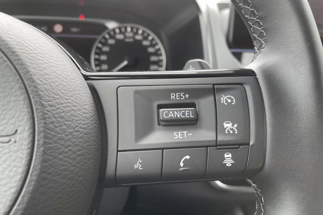 NISSAN Qashqai 2025