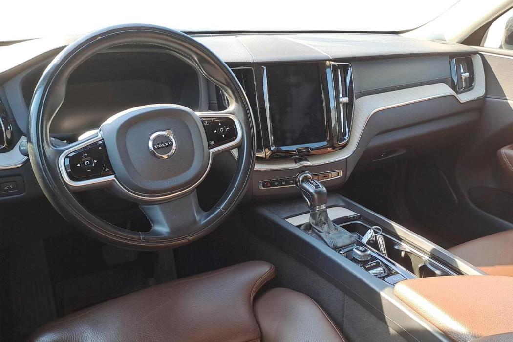 Volvo XC60 2019