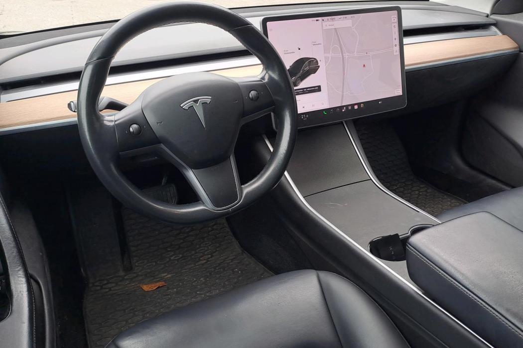 Tesla Model 3 2019