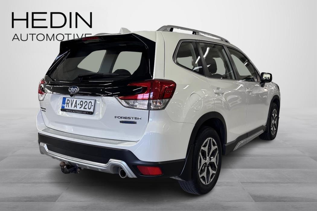 SUBARU FORESTER 2023