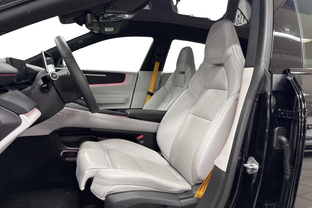 Polestar 4 2025