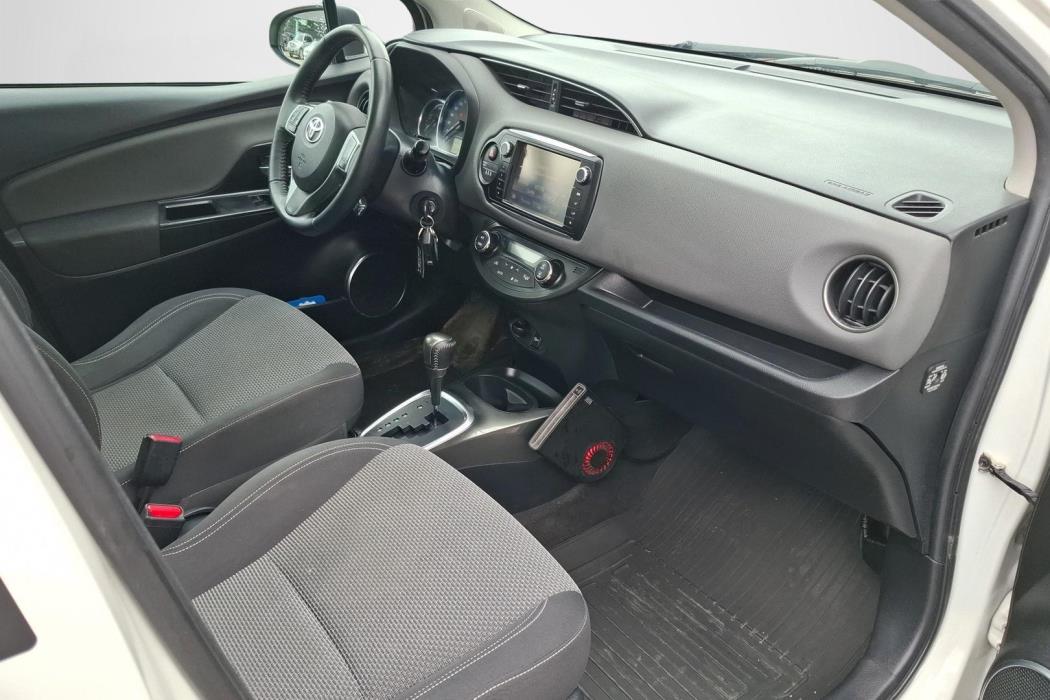 Toyota Yaris 2015