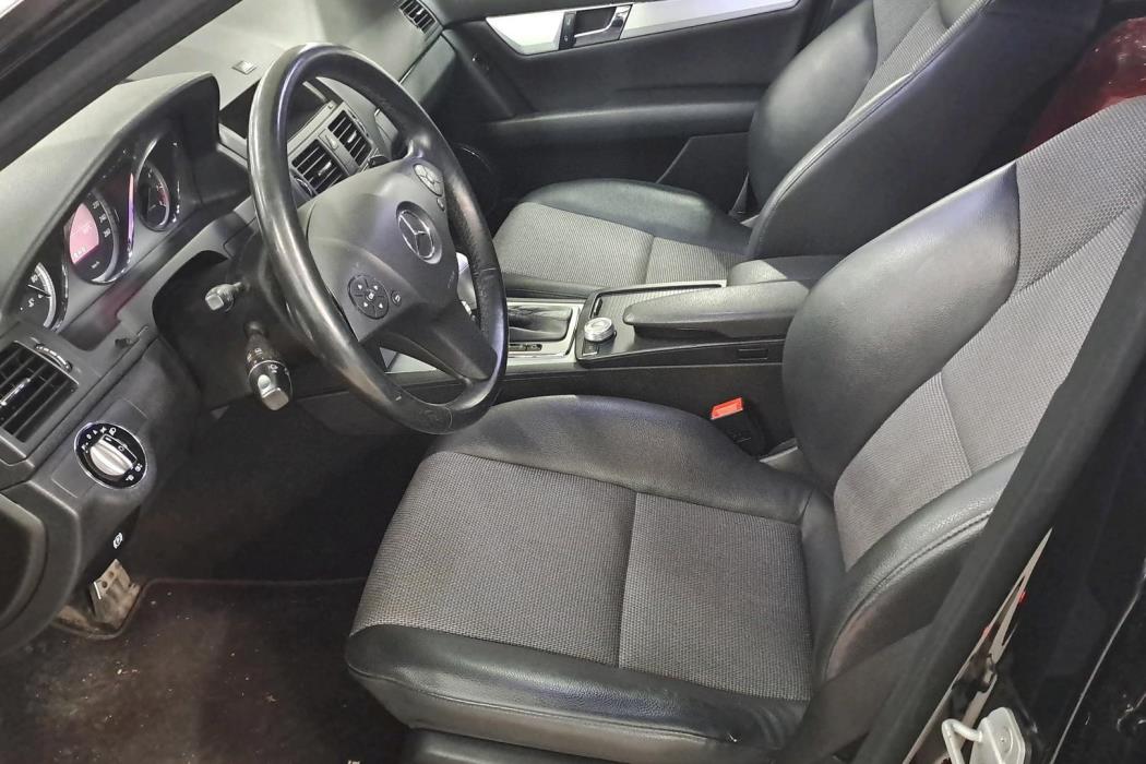 MERCEDES-BENZ C 2010