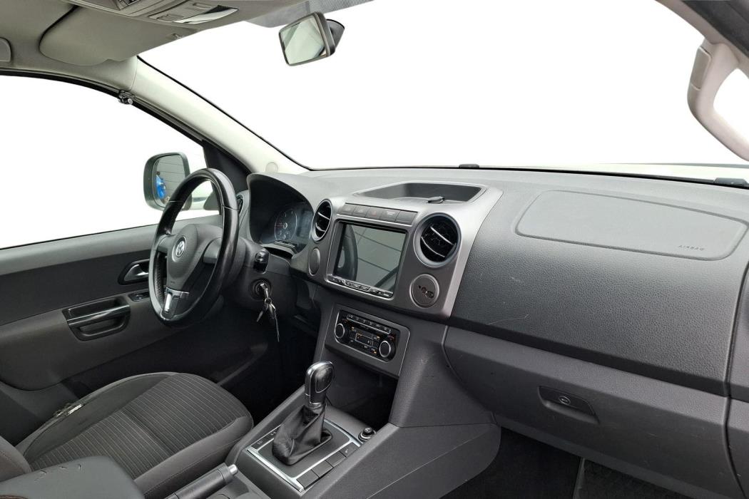 VOLKSWAGEN Amarok 2014