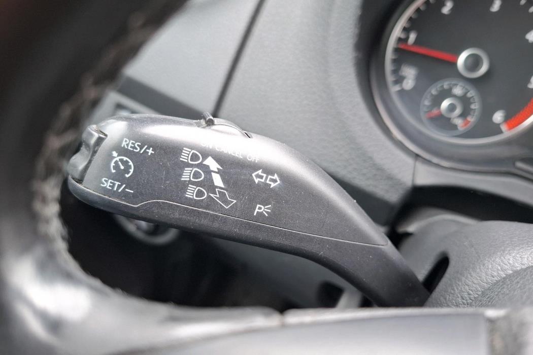 VOLKSWAGEN Amarok 2014