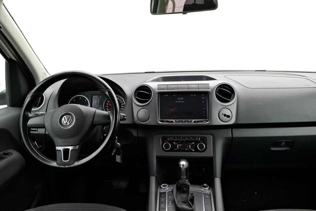 VOLKSWAGEN Amarok 2014