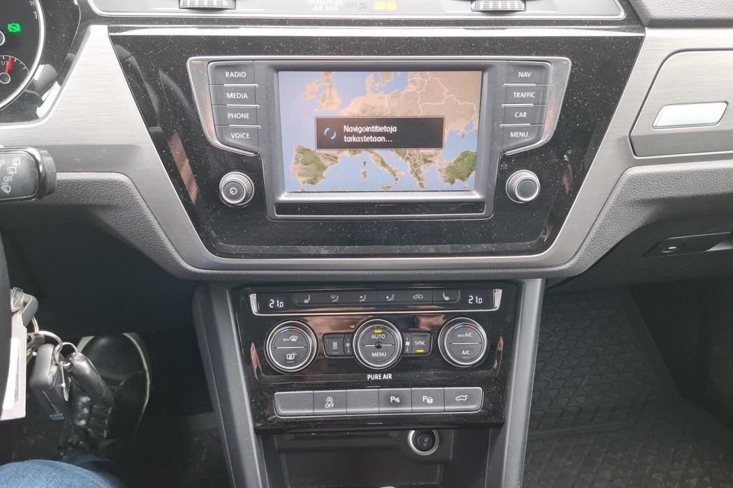 Volkswagen Touran 2015