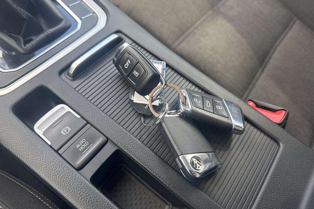 VOLKSWAGEN PASSAT 2018
