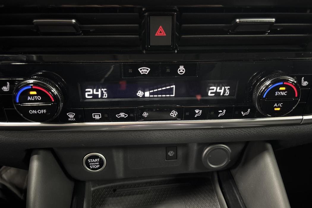 NISSAN Qashqai 2022