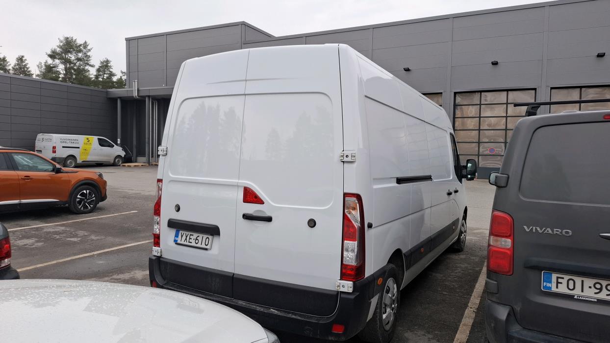 Nissan NV400 2021
