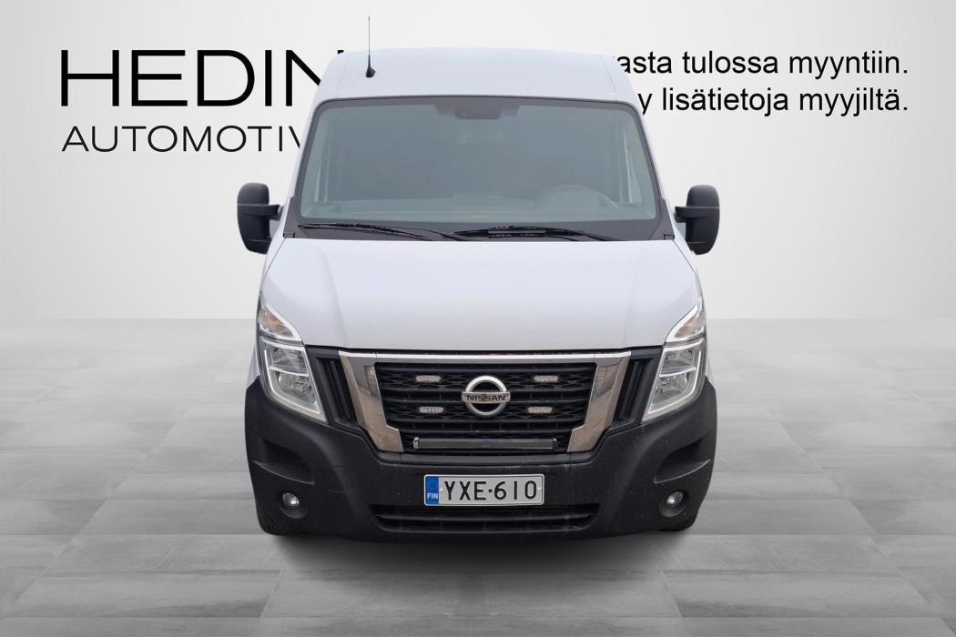 Nissan NV400 2021