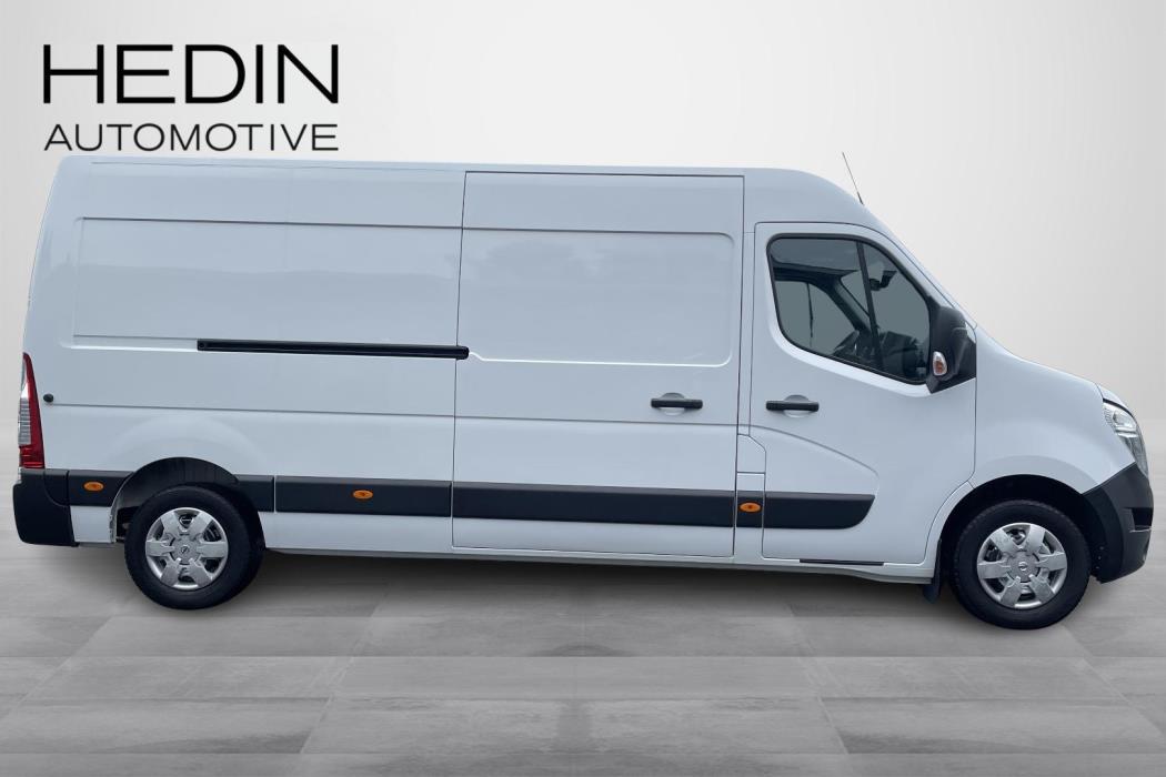 Nissan NV400 2021