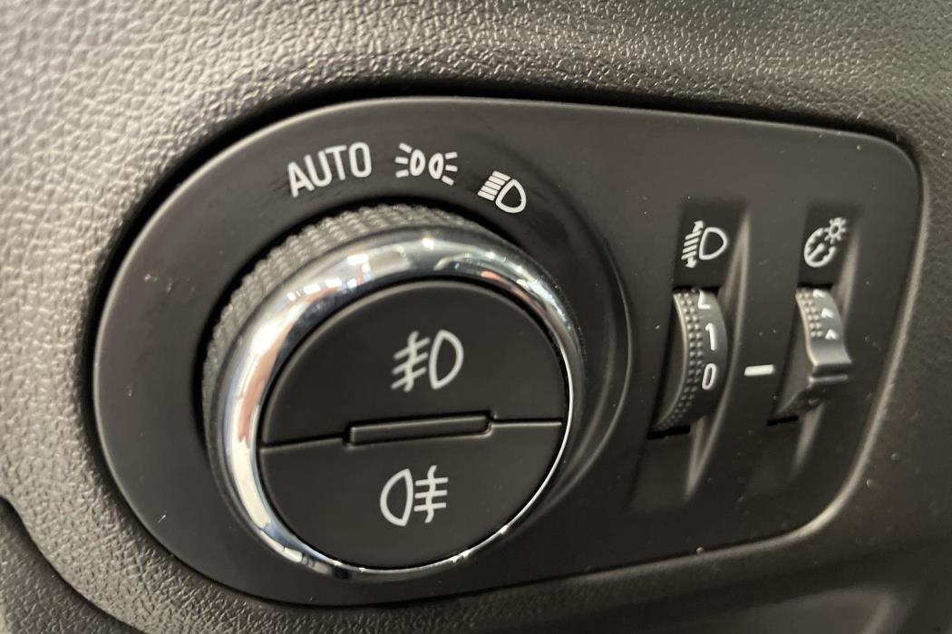 Opel Crossland X 2017