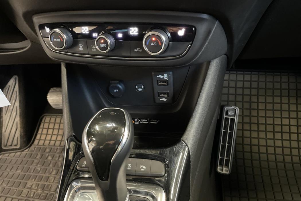 Opel Crossland X 2017